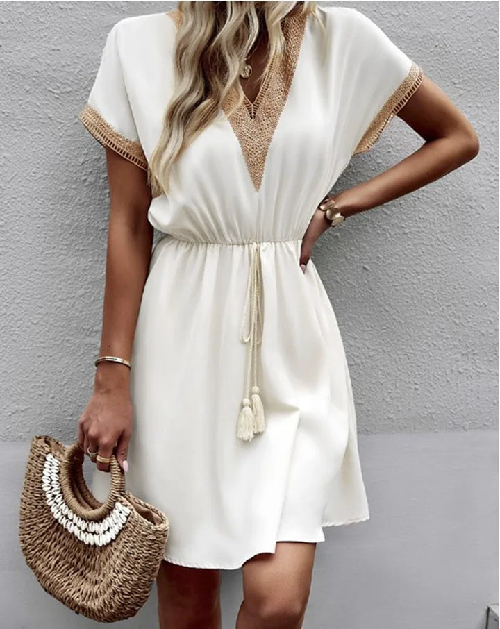 Josephine - Stylish V-Neck Boho Dress with Beautiful Belt
