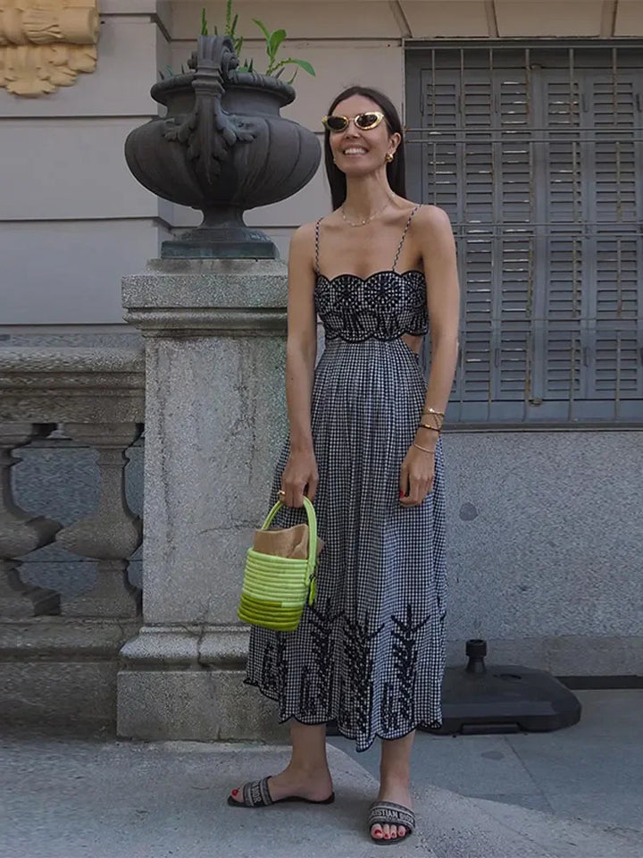 Clara - Stylish Gingham Dress