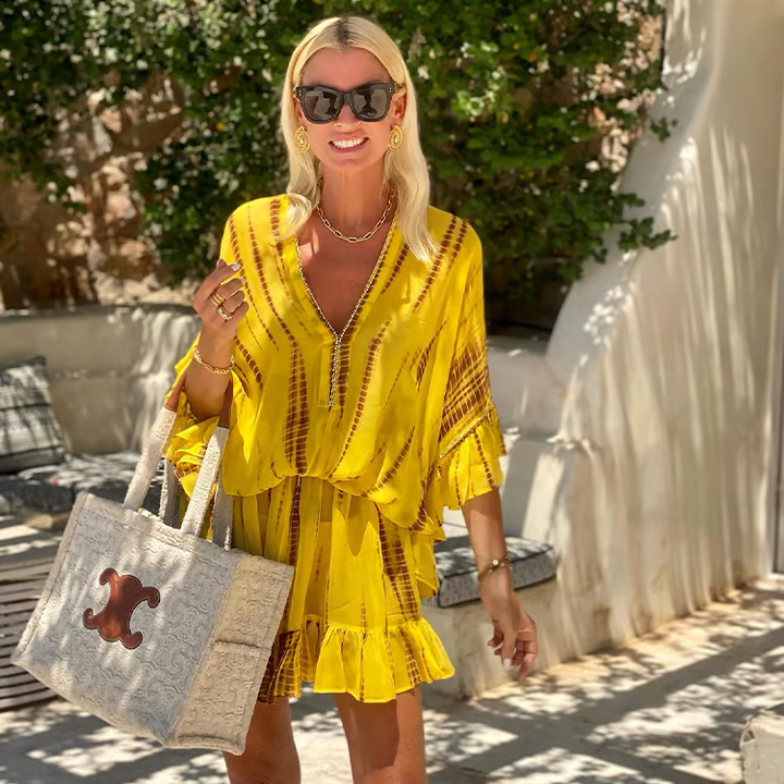 Adalyn - Elegant V-Neck High-Waisted Dress