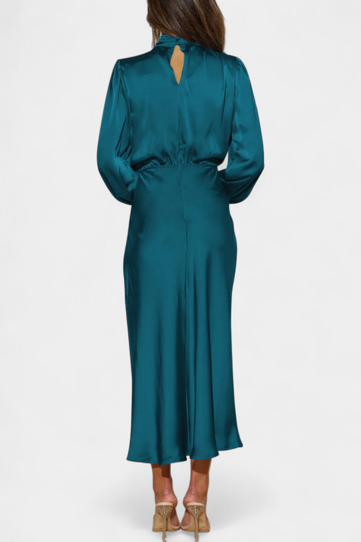 Marija Maxi Haljina s Visokim Ovratnikom i Cvjetnim Detaljima